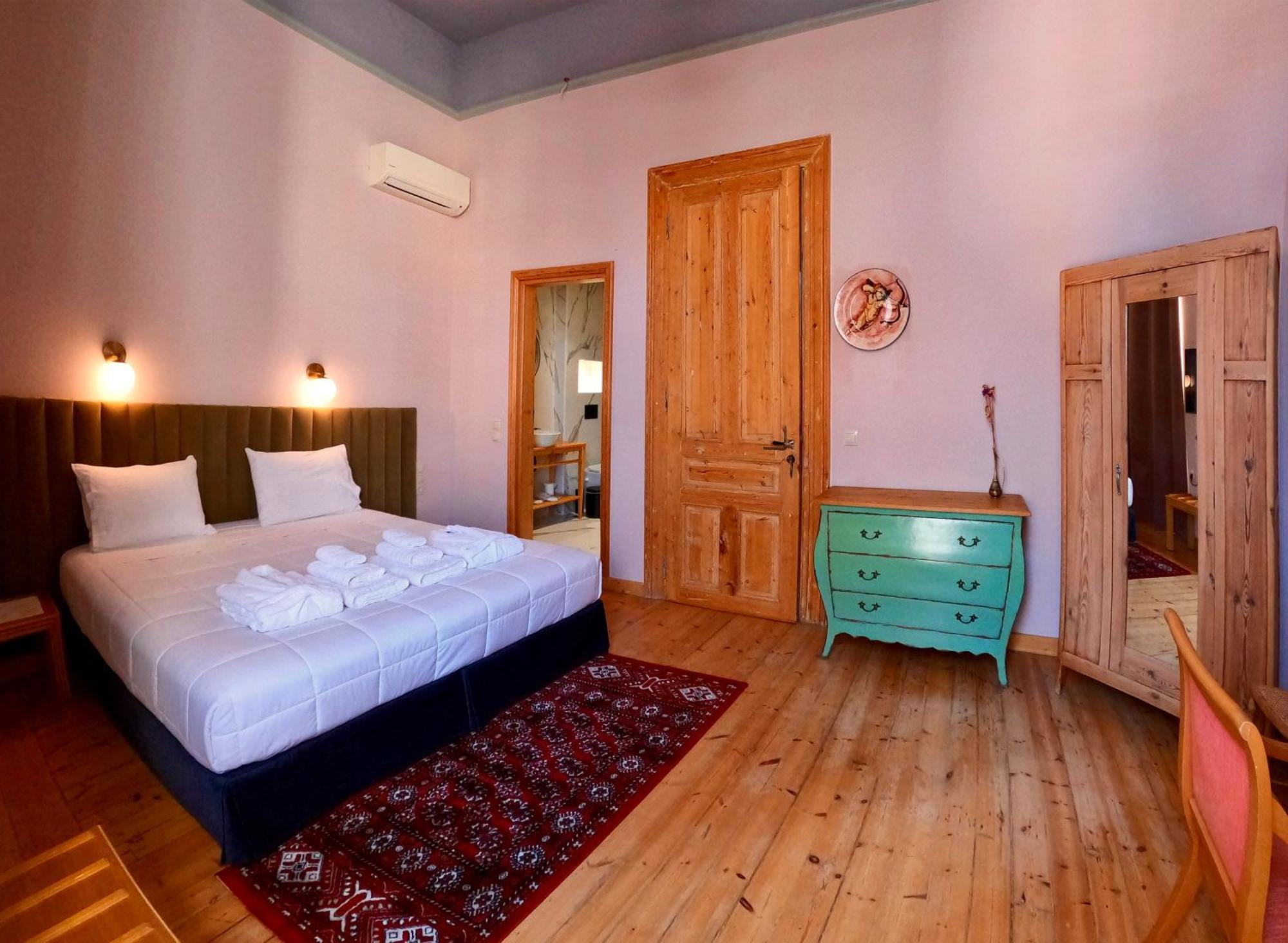 Vasilikon Hotel 1888 The Past Is Present Historical Preservation Monument 卡拉马塔 外观 照片